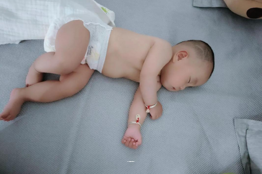 睢县宝宝积食发烧怎么处理